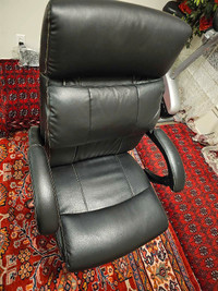 TygerClaw TYFC22013 Executive High Back PU Leather Office Chair