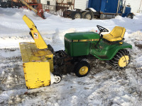 John Deere 318 garden tractor 