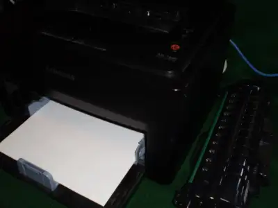 Samsung ML-1640 Monochrome Laser Printer w EXTRA Toner, View more