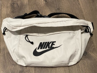 Nike Premium Hip Pack White 8L