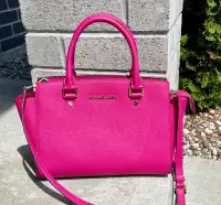 Authentic Michael Kors Handbag in Pink