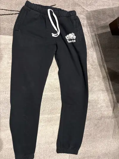 roots men’s S sweatpants, View more