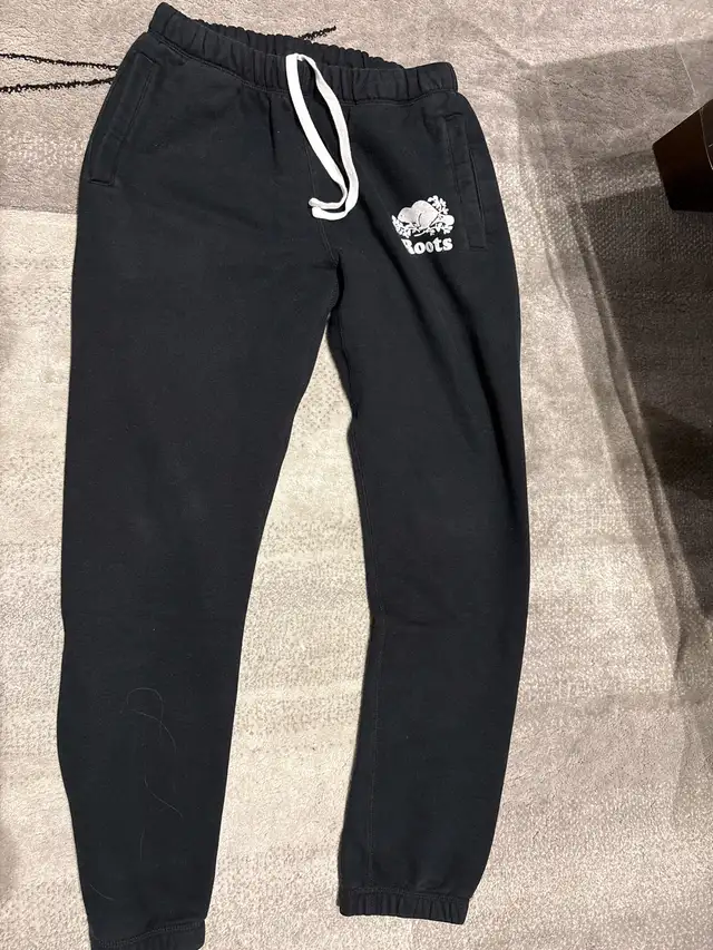 roots men’s S sweatpants in Men's in Mississauga / Peel Region - Image 2