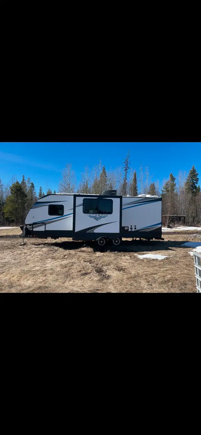 INTREPID 240DDS TRAILER 2022 in Travel Trailers & Campers in Quesnel - Image 5