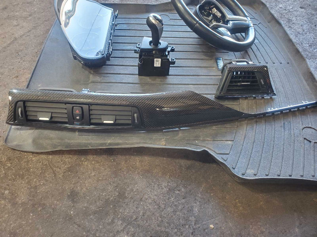 BMW M4 Carbon trim steering wheel shifter cluster F82 F80 in Other Parts & Accessories in Mississauga / Peel Region - Image 2