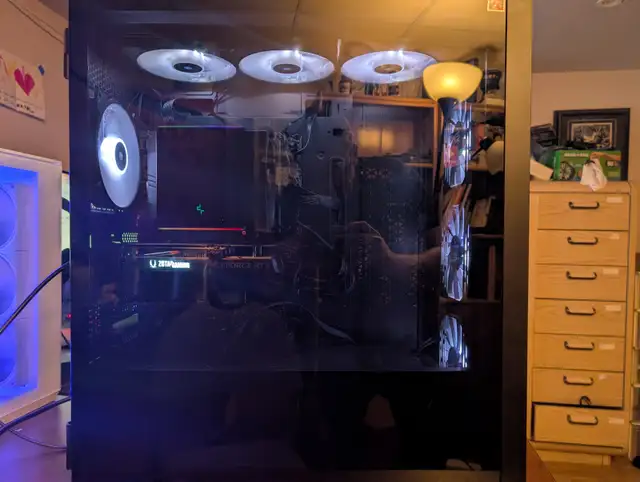 Corsair iCUE 7000X RGB Tempered Glass PC Case in System Components in Kitchener / Waterloo - Image 3
