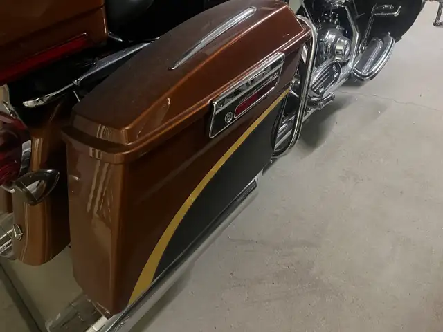CVO Ultra Low Kms in Touring in Regina - Image 8
