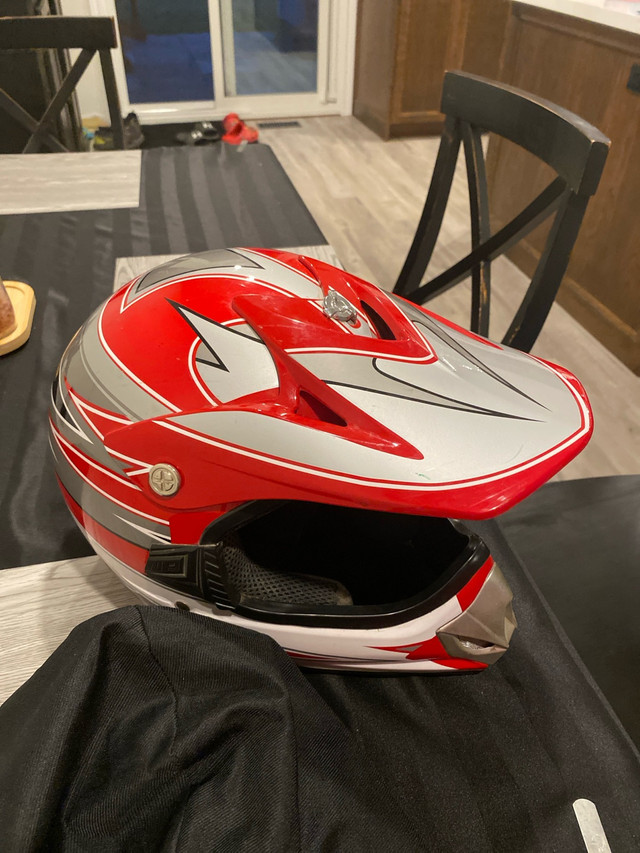 youth medium motocross helmet in Other in Kawartha Lakes - Image 3