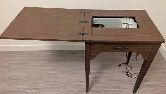 Vintage Sewing Machine, Table & bench62863737354755123