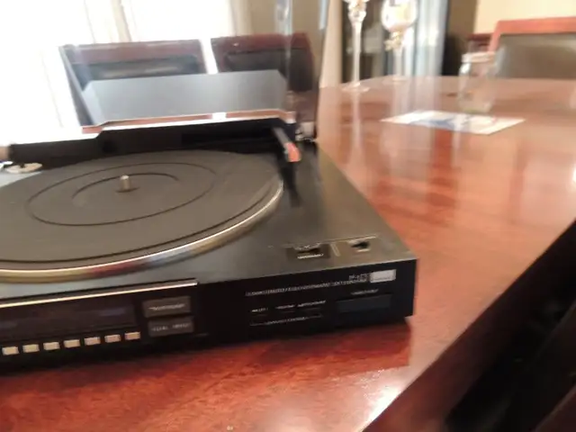 Sansui P-L75 Computerized Full Auto DD Turntable in Stereo Systems & Home Theatre in Mississauga / Peel Region - Image 5