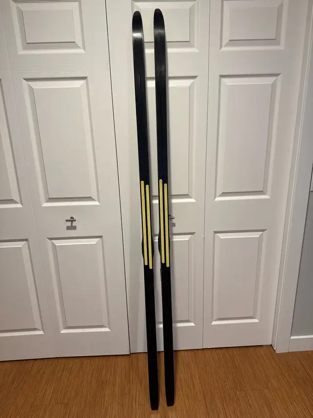 Fischer Twin Skins Sport E IFP Cross Country Classic Skis, 189cm in Ski in Banff / Canmore - Image 3