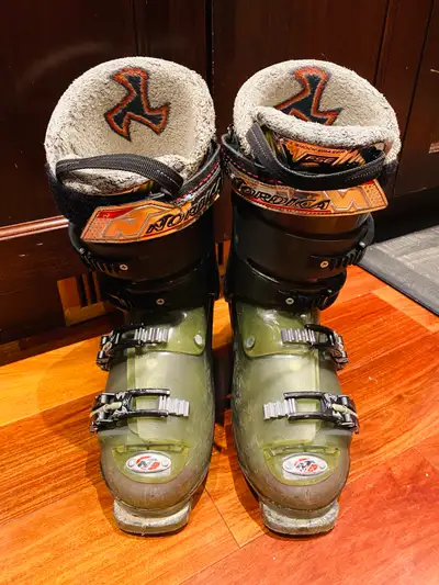 Nordica Ski Boots, 28 to 28.5, View more
