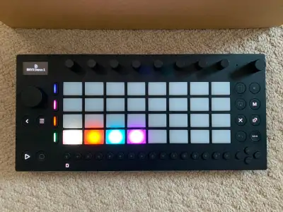 Selling my Ableton Move in excellent condition. Used lightly at home and in the studio, everything w...