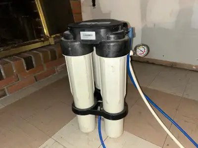 The EvolutionRO 1000 high-flow reverse osmosis system by Hydrologic is designed to provide clean and...