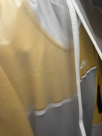 Nike Tech Fleece XL (SOLAR/FLARE)
