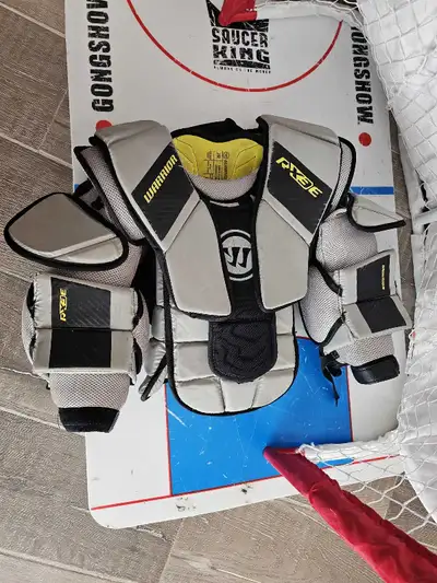 Warrior RX3E Junior Chest protector, View more