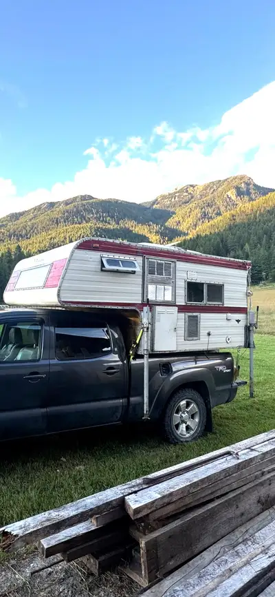 Okanagan slide-in truck camper. Tofino / Ucluelet. Ready to view. Classic BC-built cabover. Fits a m...