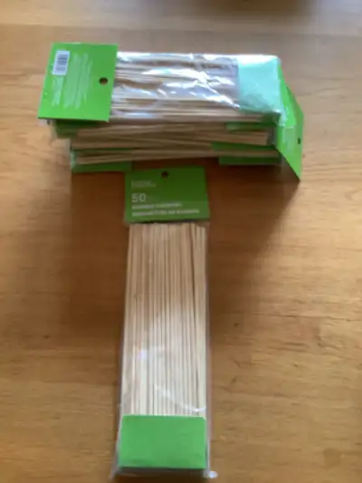 Brand new packet of 50 bamboo skewers. I bought these for my daughter to make cake pops at the begin...