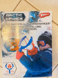 Arctic force wham-o snowball snow ball slingshot toy new