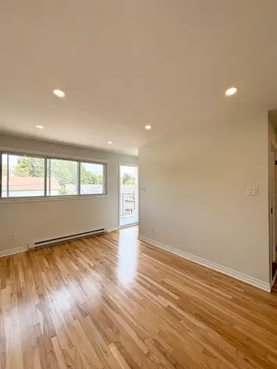 3 Beds 1 Bath - Apartment