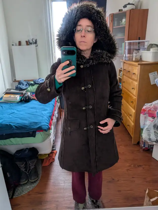 Manteau faux shearling Jessica brun/fake sheepskin brown coat in Women's - Tops & Outerwear in City of Montréal - Image 5