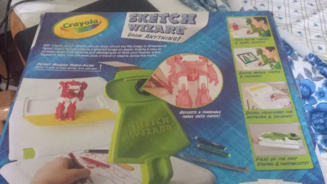 Sketch Wizard by Crayola in Toys & Games in Sault Ste. Marie - Image 3