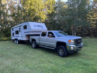 5th Wheel Thor Wanderer Wide Lite with Bunks