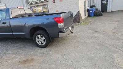 Moving 2 GUYS ànd à TRUCK Located in HRm Sàme DAY SERVICE WE Work EARLY to 9 Pm Junk removal Garbage...