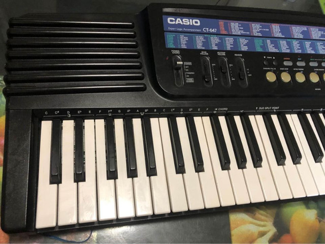 CASIO EXPERT LOGIC ACCOMPONIMENT MODEL CT-647 KEYS 61 in Pianos & Keyboards in Hamilton