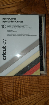 Selling brand new cricut insert cards 2007180