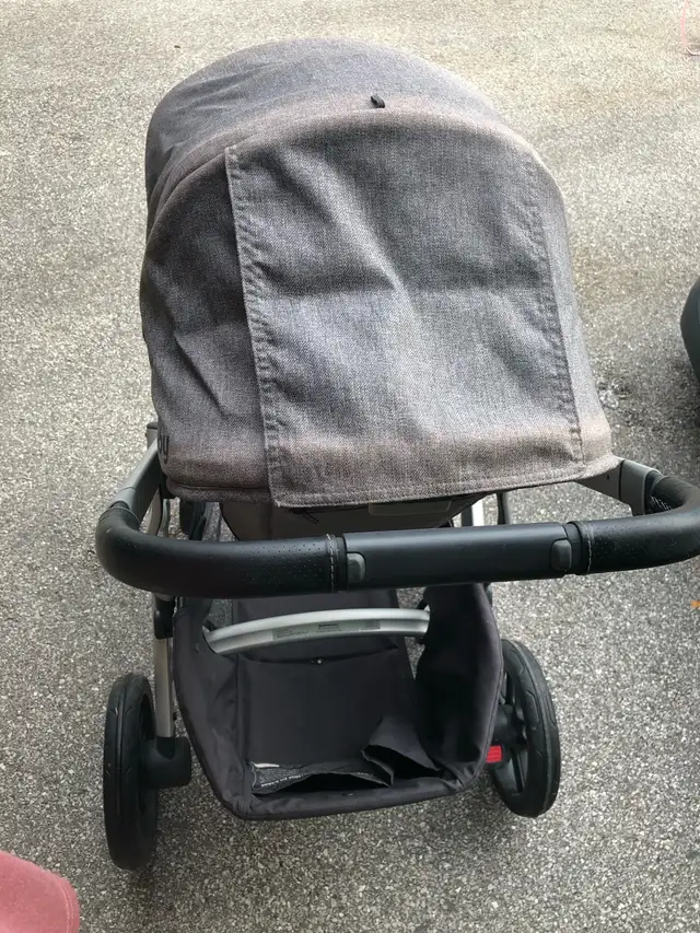 Uppababy VISTA stroller  2018 in Strollers, Carriers & Car Seats in Markham / York Region - Image 5