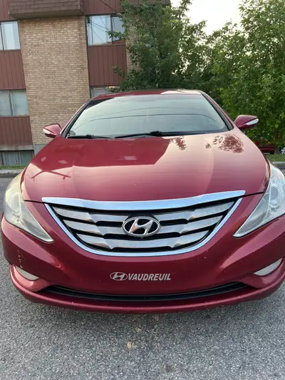 This is a used 2011 Hyundai Sonata limited - 2.4L Automatique - 225000 km, excellent conditions. Inc...