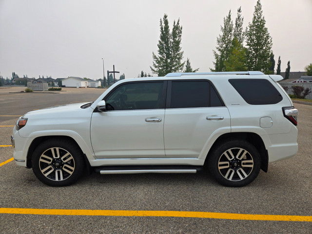 2015 4Runner Limited AWD 7 Passenger in Cars & Trucks in Grande Prairie