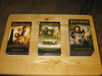 3 LORD OF THE RINGS VHS VERSION & 3 VHS EXTENDED VERSION MOVIES