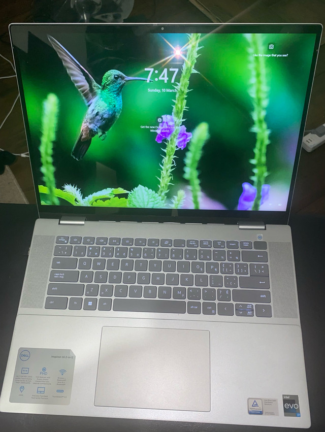 Dell Inspiron 16" Touchscreen 2-in-1 Laptop i7 512GB SSD 16GBRAM in Laptops in Hamilton