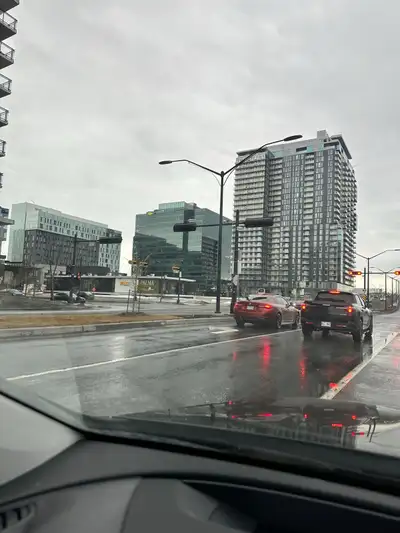 Excellent loft-style condo located in the heart of Quartier DIX30, directly connected to the REM. Th...