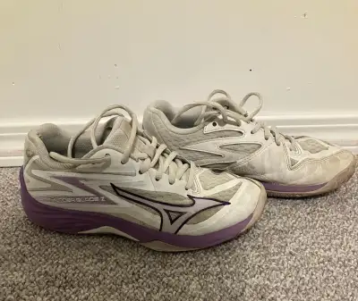 Mizuno Thunder Blade Z Runners Womens sz 6, View more