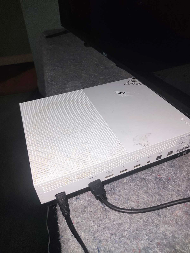 Xbox One 500GB  in XBOX One in Oshawa / Durham Region