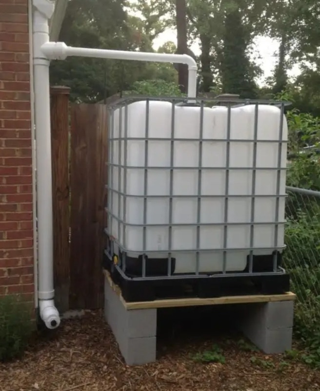1000 litre ibc totes water tanks rain barrels metal drums READ