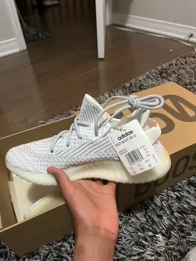 Yeezy Boost 350 V2 – white static reflective Colorway size 9 Brand new, never worn. Just looking to...