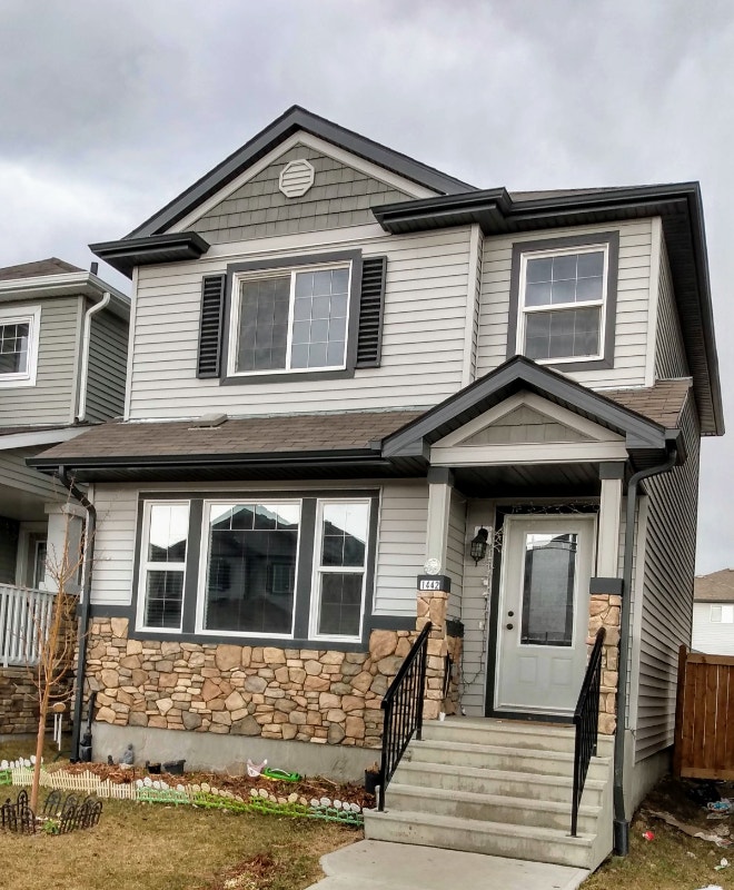 Pet friendly house for rent August 1 Long Term Rentals Edmonton