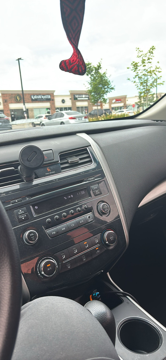 2015 Nissan Altima in Cars & Trucks in Mississauga / Peel Region - Image 4