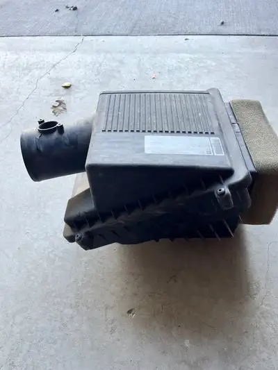 2007 -2013 gm air filter assembly, View more