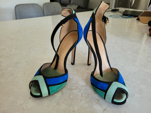 Lady's high heel shoes dans Femmes - Chaussures  à Longueuil/Rive Sud