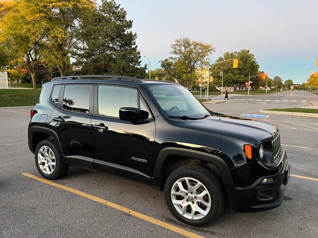 Jeep Renegade 4x4 2015 in Cars & Trucks in Mississauga / Peel Region