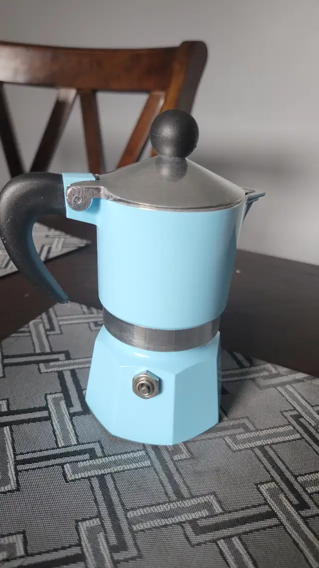 Bialetti Rainbow Single Cup Moka in Kitchen & Dining Wares in London - Image 6