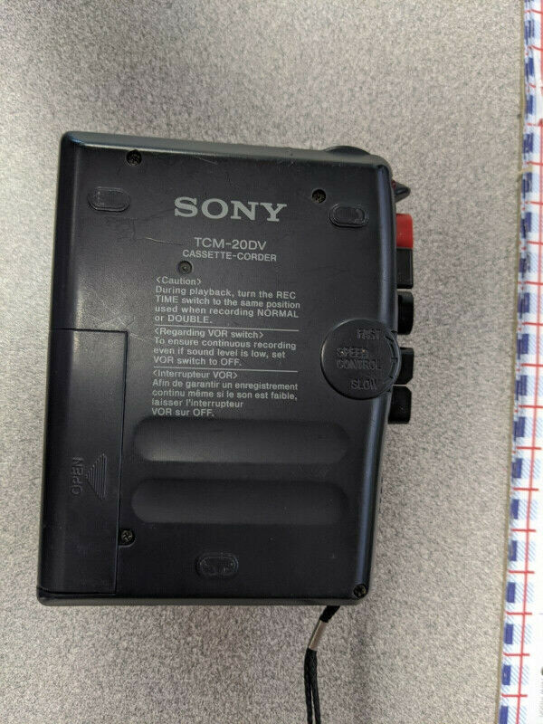 Sony TCM-40DV Cassette Recorder in General Electronics in Petawawa - Image 2