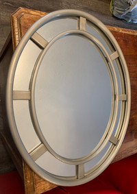 Oval mirror, metal frame in light gray 