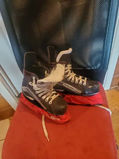 Skates for a kid, lightly used