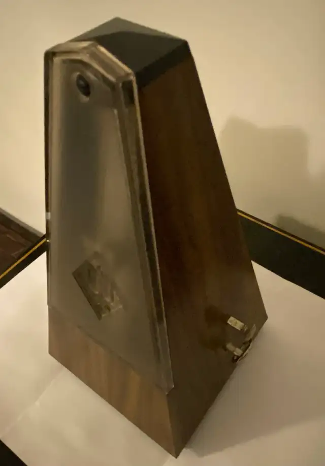 Wittner Plastic Case Metronome with Bell. in Other in Markham / York Region - Image 5